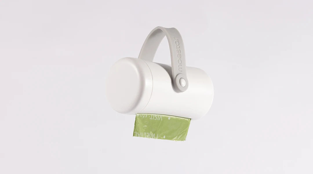 UFO Retractable Dual Leash with LED Light - The Canine Cart